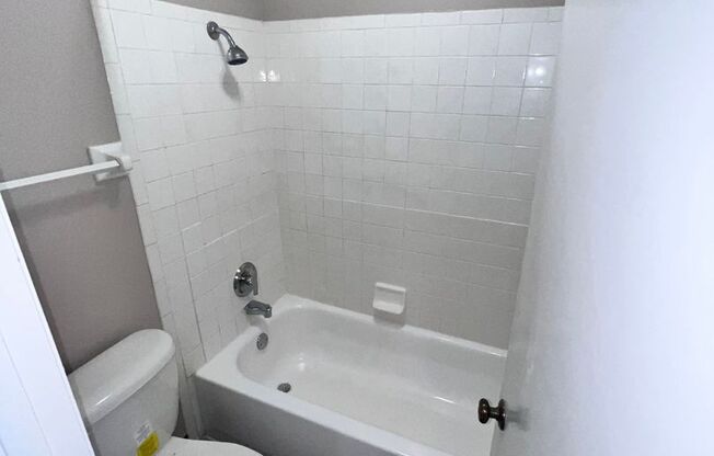 1 bed, 1 bath, 615 sqft, $839, Unit 241