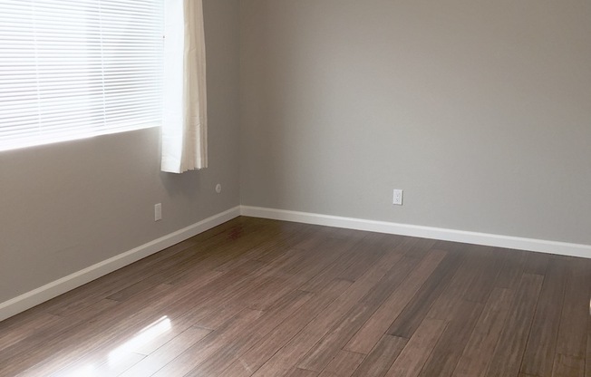 2 beds, 1.5 baths, 1,000 sqft, $3,295, Unit 58