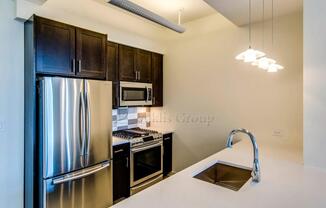 1 bed, 1 bath, 700 sqft, $2,979, Unit 4E