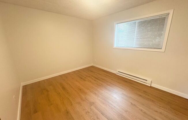 HPPh2415 - Gaiser Court Apartments
