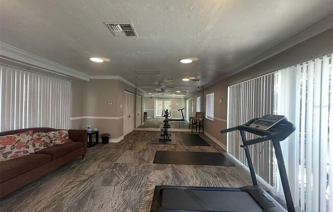 2 beds, 2 baths, 920 sqft, $1,245, Unit Unit # 607
