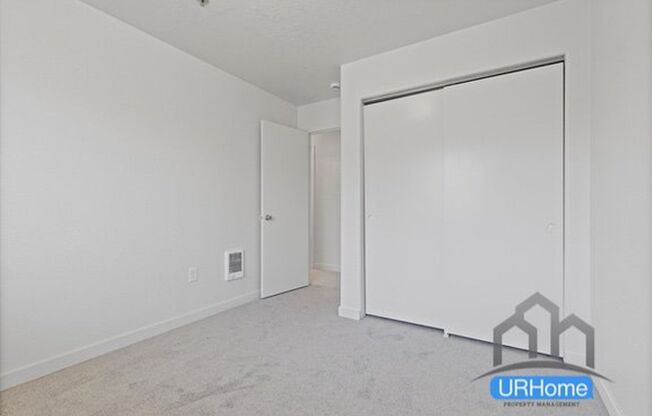 3 beds, 2 baths, 1,200 sqft, $1,750, Unit 8