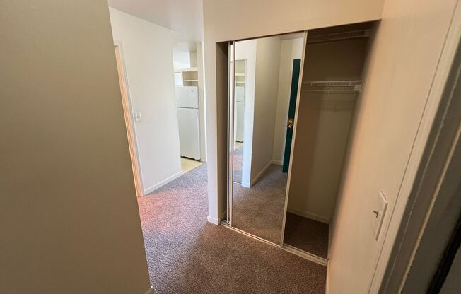 Studio, 1 bath, 300 sqft, $1,445, Unit R-405