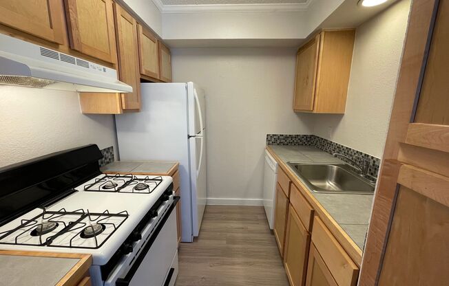 Studio, 1 bath, 400 sqft, $999, Unit ABB-1-226