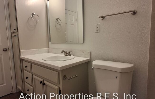 3 beds, 2 baths, $2,495