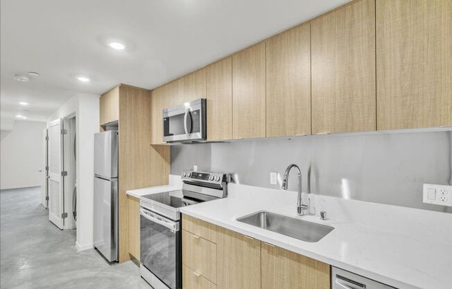 Studio, 1 bath, 537 sqft, $1,925, Unit 210