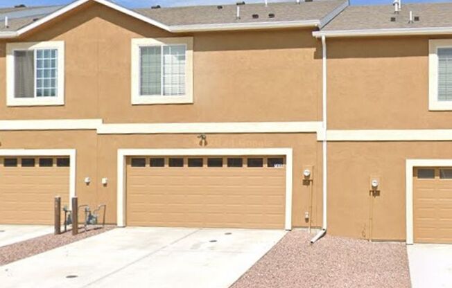 Three Bedroom-2.5 Bathroom Townhome