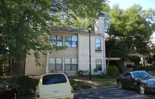 Newly Renovated Top-Floor Condo in Sandy Springs!