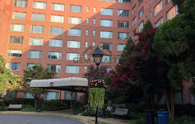 1111 Arlington Blvd. #502