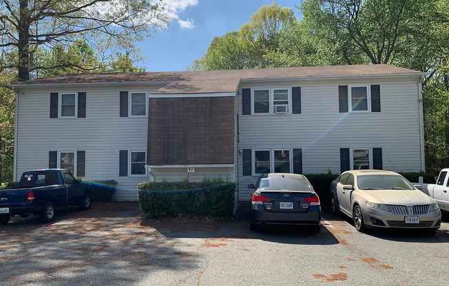 44 Moss Creek Apartments