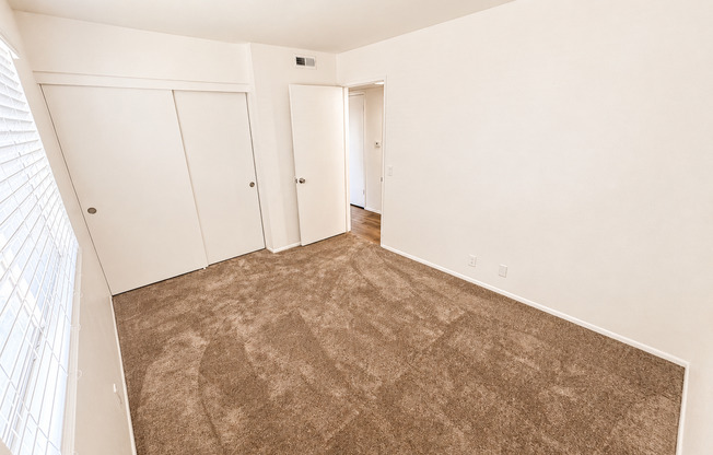 2 beds, 2 baths, 993 sqft, $2,485, Unit 13