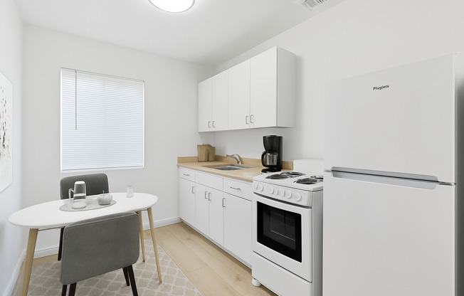 Studio, 1 bath, 416 sqft, $1,545, Unit 44