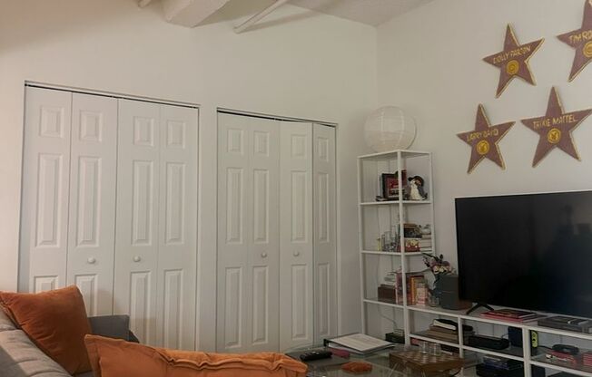 2 beds, 2 baths, 900 sqft, $2,299, Unit 416