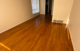 1297 REAVIS BARRACKS