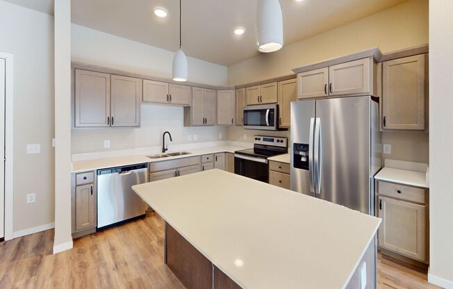 1 bed, 1 bath, 851 sqft, $1,425, Unit 545A-208