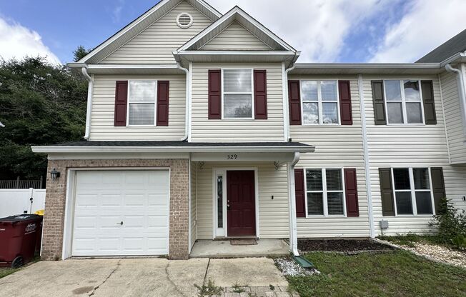 5 Bedroom, 3 Bath Home Priced to Rent!