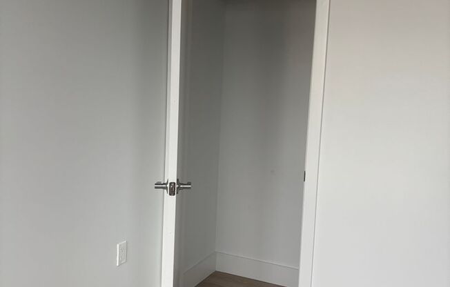 2 beds, 2 baths, 1,042 sqft, $2,450, Unit 504