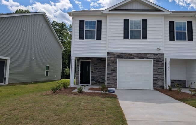 New Construction! Beautiful Townhome in Mallard Creek