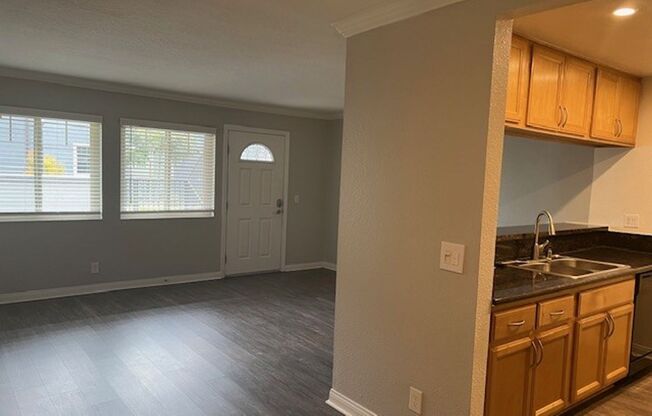 2 beds, 2 baths, 850 sqft, $2,955, Unit 839-05