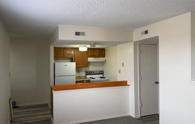 1 bed, 1 bath, 640 sqft, $750