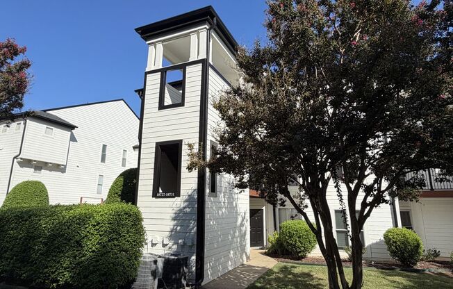 Breathtaking 2 Bed/2 Bath Condo - Second Floor - Newly Renovated - Covered Balcony - Community Amenities - Washer/Dryer Included