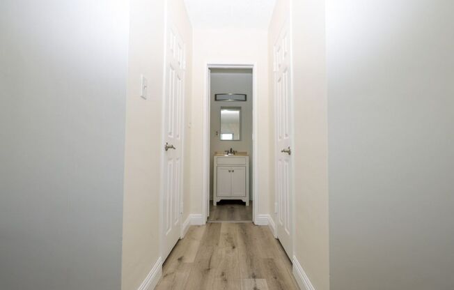 2 beds, 2 baths, $2,695, Unit 01