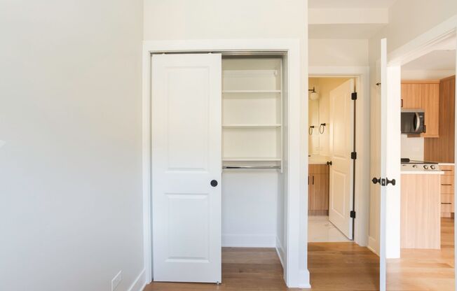 1 bed, 1 bath, 419 sqft, $1,995, Unit 2237.5-GW