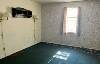 1 bed, 1 bath, 550 sqft, $650, Unit Unit A