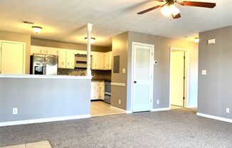 2 beds, 1 bath, $995