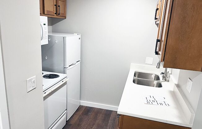 1 bed, 1 bath, 525 sqft, $895, Unit 3060-111