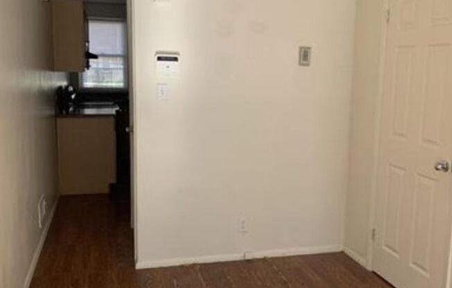 Lovely 2 BR home in Old Goucher