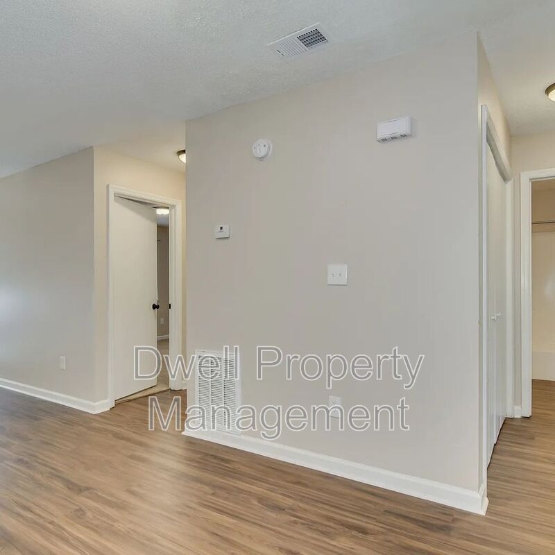 3512 WOODLAKE RD