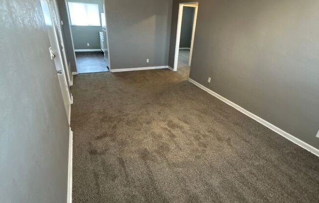 2 beds, 1 bath, 750 sqft, $1,170, Unit B10 1007 14