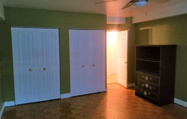 2 beds, 1 bath, 1,250 sqft, $2,735, Unit 418-0205
