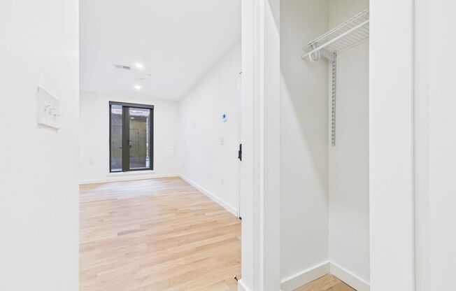 1 bed, 1 bath, 540 sqft, $1,950, Unit 306
