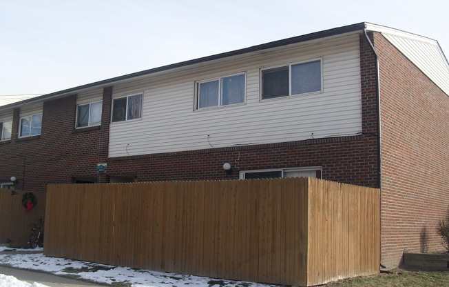 Spacious Three Bedroom Townhome in Westminster