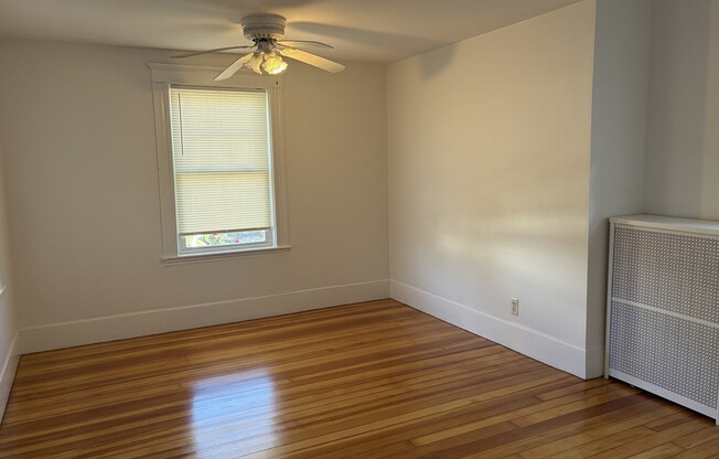 4 beds, 2 baths, 1,889 sqft, $3,800