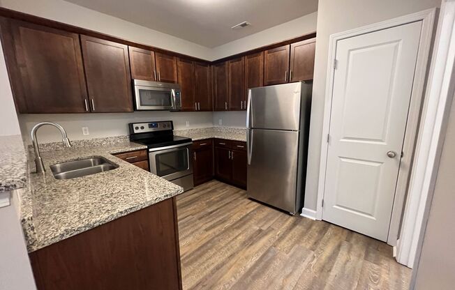 2 beds, 2 baths, 1,160 sqft, $1,599, Unit 138-407
