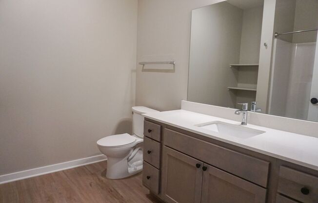 2 beds, 2 baths, 1,045 sqft, $1,599, Unit 223