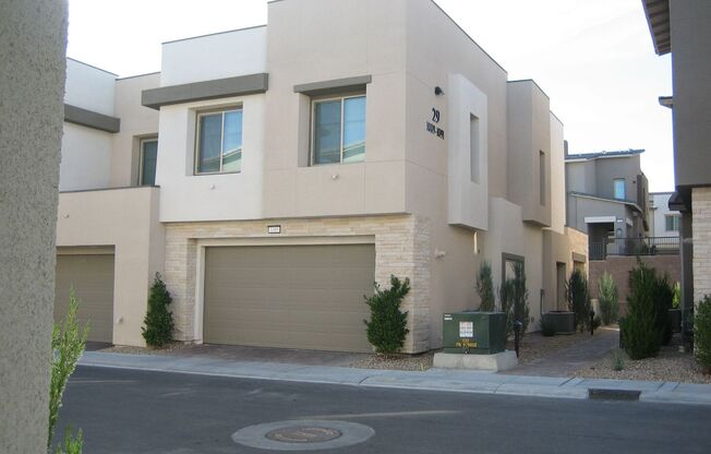 West Summerlin Townhouse - 1833-SqFt. - 3-beds, 2.5-baths, 2-car attached garage, Gated Comm.