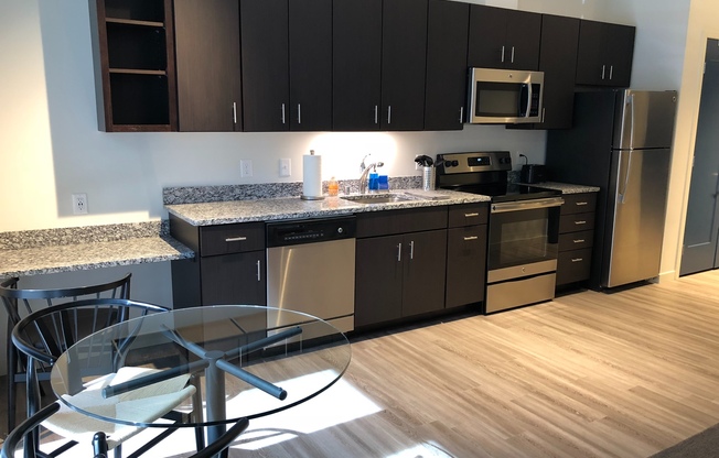 Studio, 1 bath, 401 sqft, $1,450, Unit #105