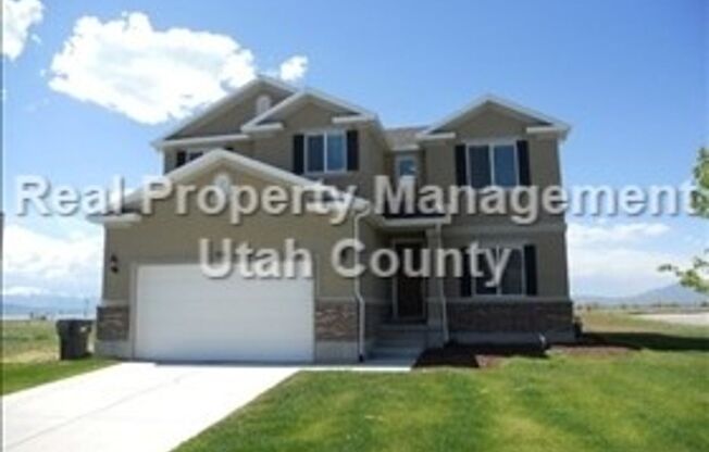 6 beds, 4 baths, $2,975