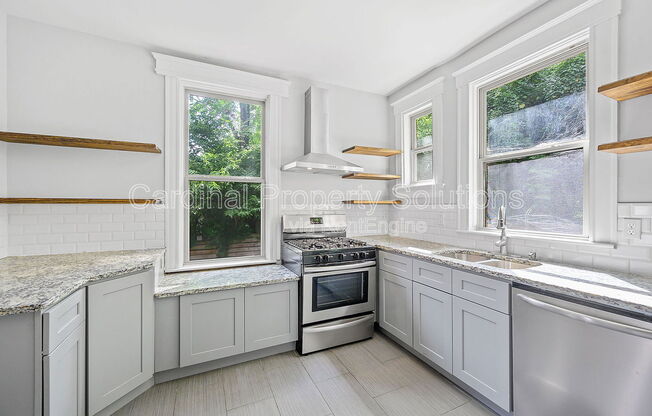 421 DORCHESTER AVE