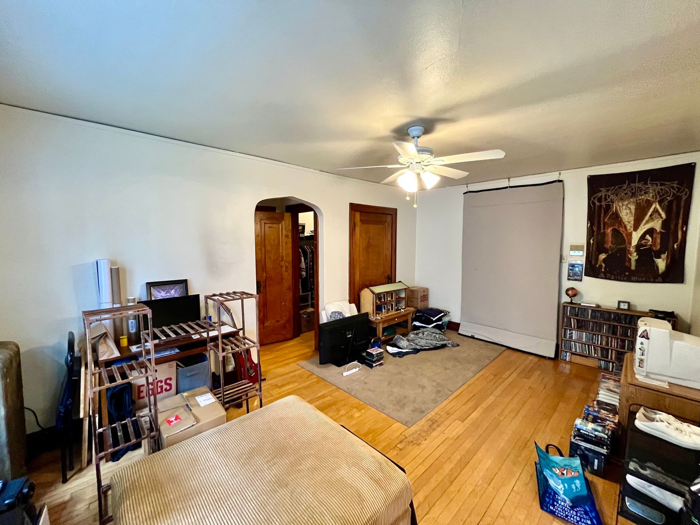 2632 N Oakland Ave
