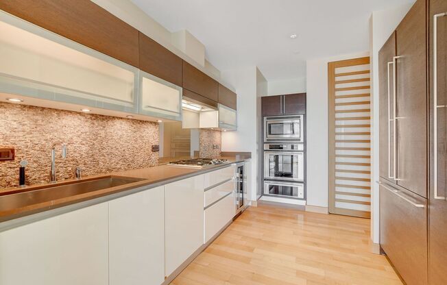 1 bed, 1.5 baths, $7,295