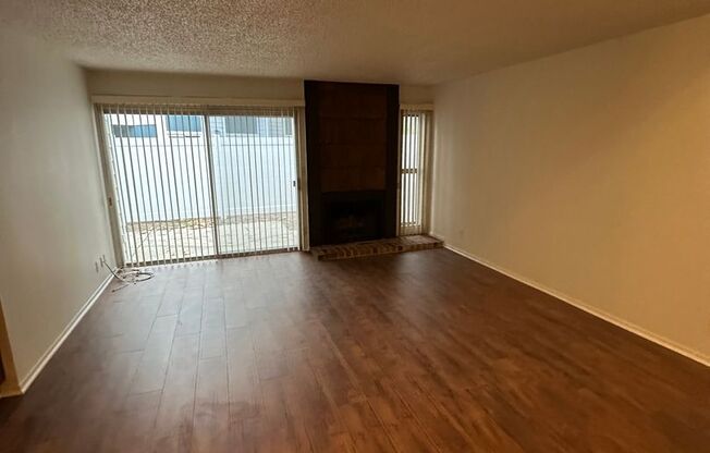 3 beds, 2.5 baths, $3,600, Unit UNIT 3