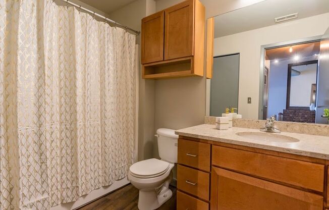 2 beds, 2 baths, 1,305 sqft, $1,890, Unit 320