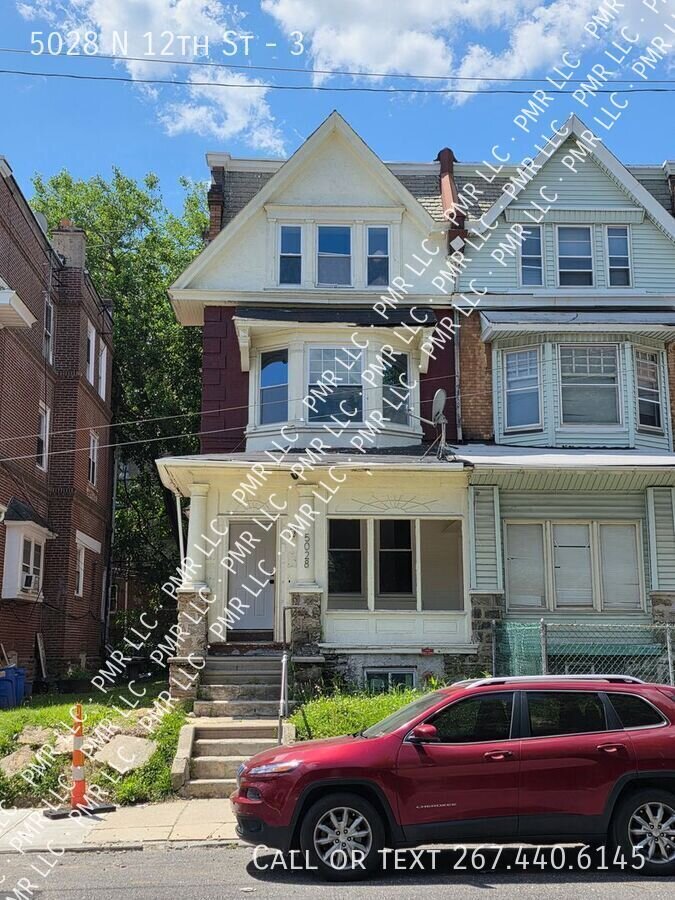 5028 N 12 ST