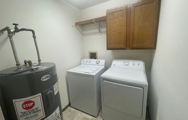 1 bed, 1 bath, $1,115, Unit 208