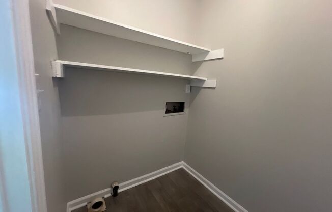 1 bed, 1 bath, 600 sqft, $950, Unit 7